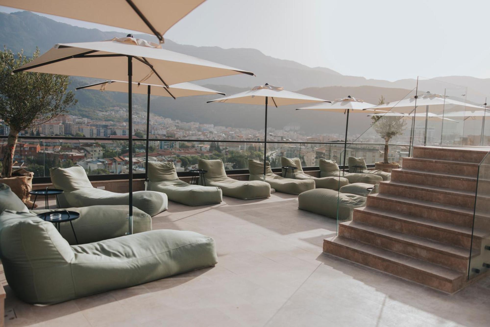 Infinity Hotel & More Budva Eksteriør billede